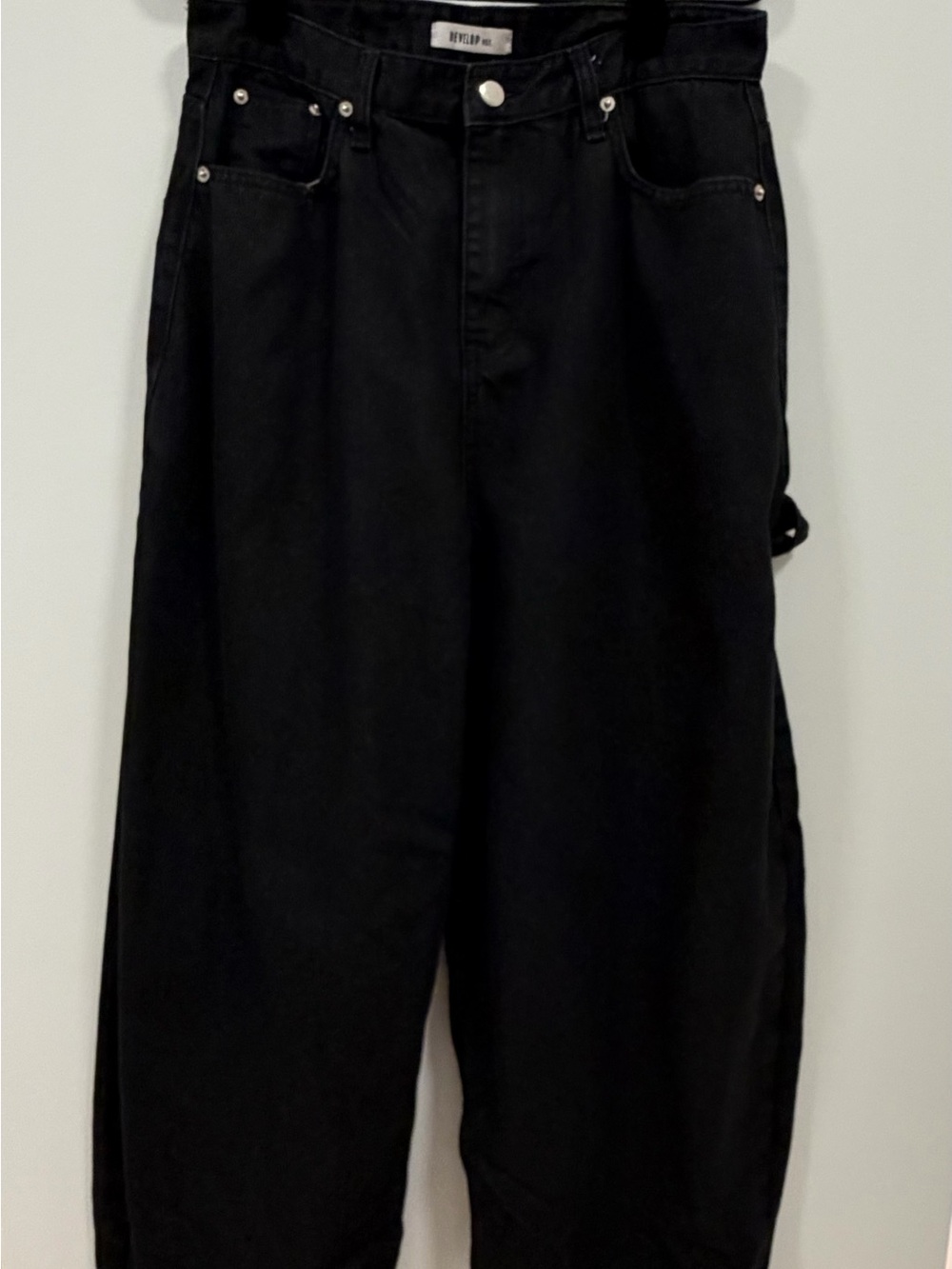 Korean style Women Black Relaxed Fit Jeans with Cross Details